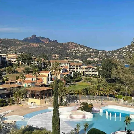 Cap Esterel Vivez Le Prestige Dans Un Spacieux De Gamme Avec Vue Mer, Piscines Saint-Raphaël