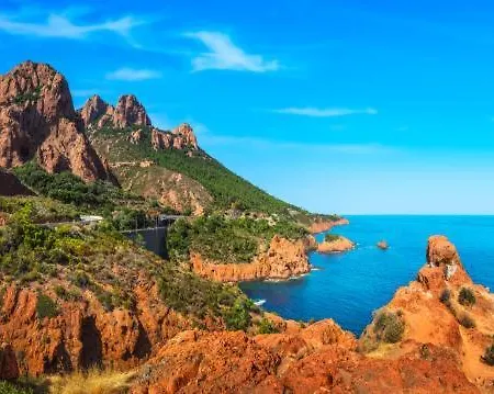 Cap Esterel Vivez Le Prestige Dans Un Spacieux De Gamme Avec Vue Mer, Piscines